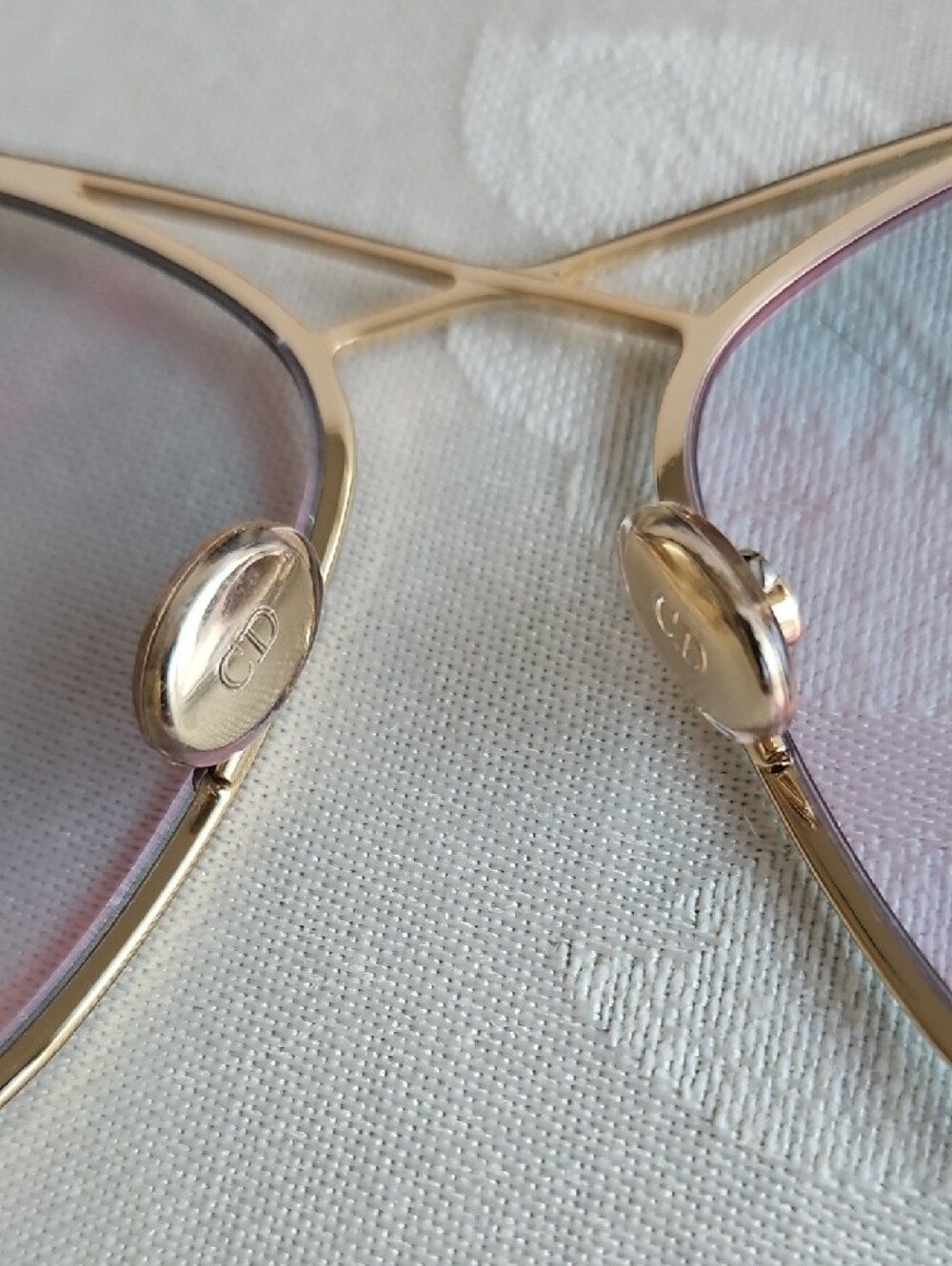 Dior Women's Sunglasses with Pink Lenses and Gold Frame - Picture 6 of 7